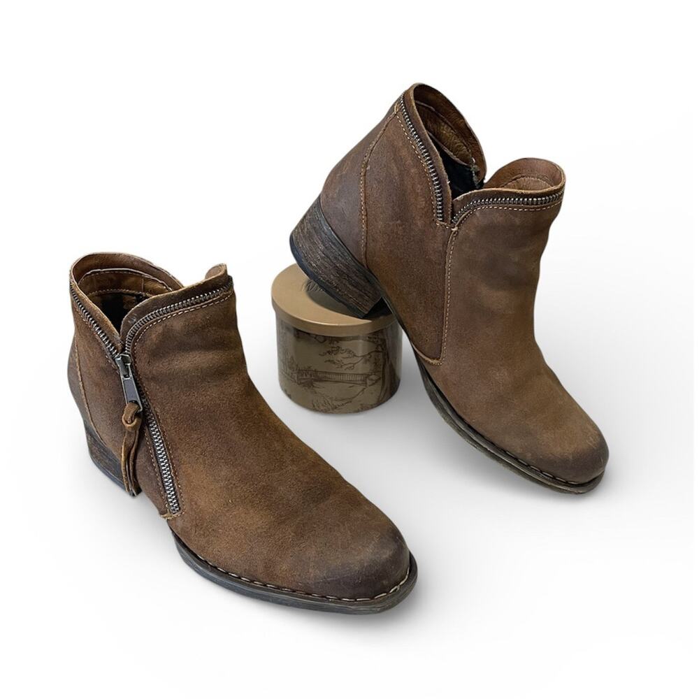 Born Montoro Il Distressed Brown Suede Leather Ankle Boot Zip Accent Sz 10 (42)
